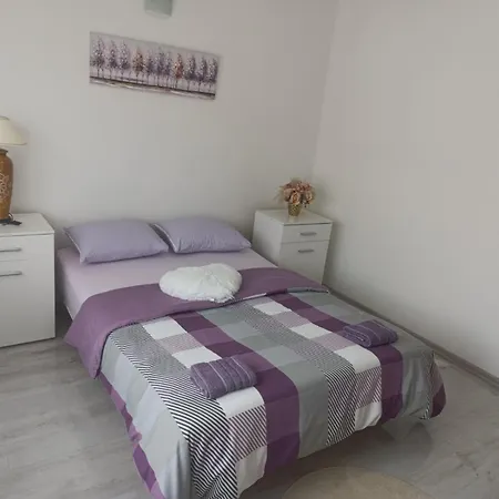 Apartment Stan Na Dan Ilicka *